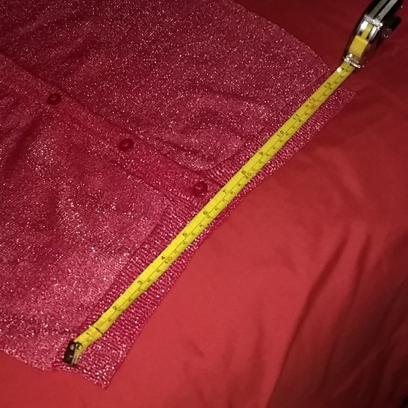 NWT Special Editions sweater w red shinny looks - Picture 11 of 13